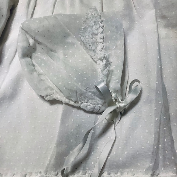 Vintage Newborn Christening Gown  & Bonnet White - Picture 5 of 6